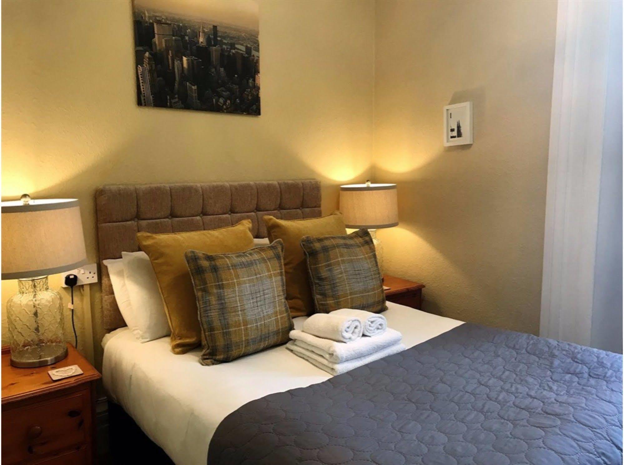 Sarnia Guest House (Adults Only) Weston-super-Mare Bagian luar foto