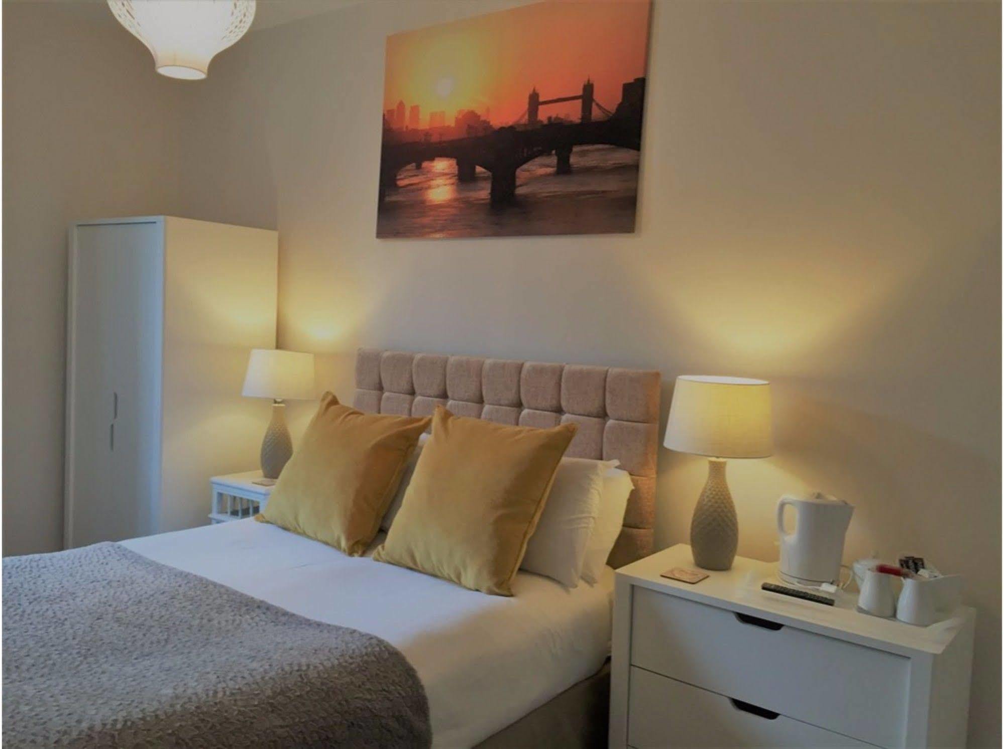 Sarnia Guest House (Adults Only) Weston-super-Mare Bagian luar foto